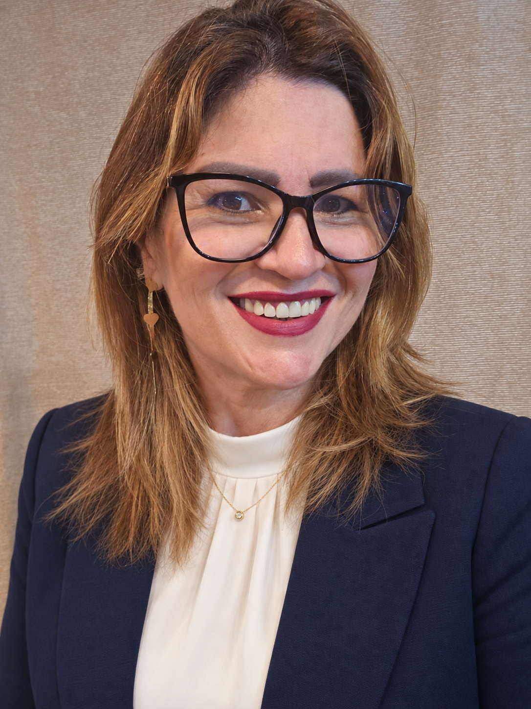 Retrato profesional de Beatriz Elena Serna Castañeda